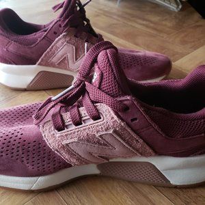 NWOT New Balance 247 Women's Burgundy Sneakers